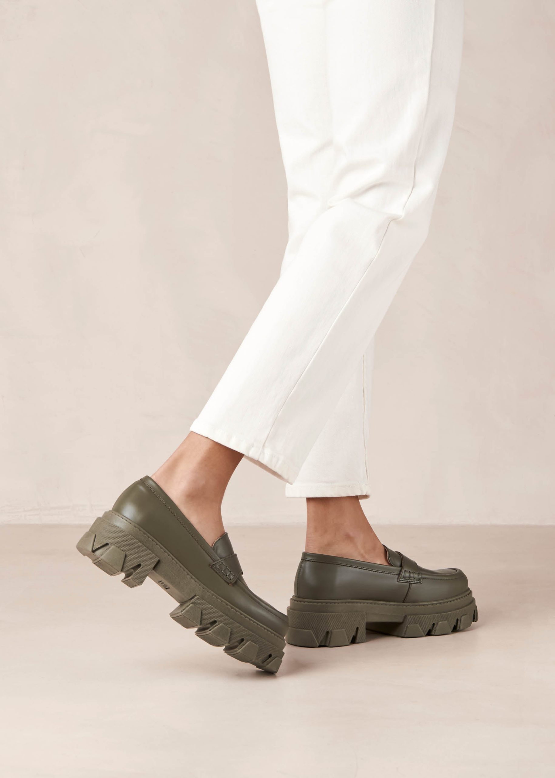 Trailblazer Green Leather Loafers - Image 2