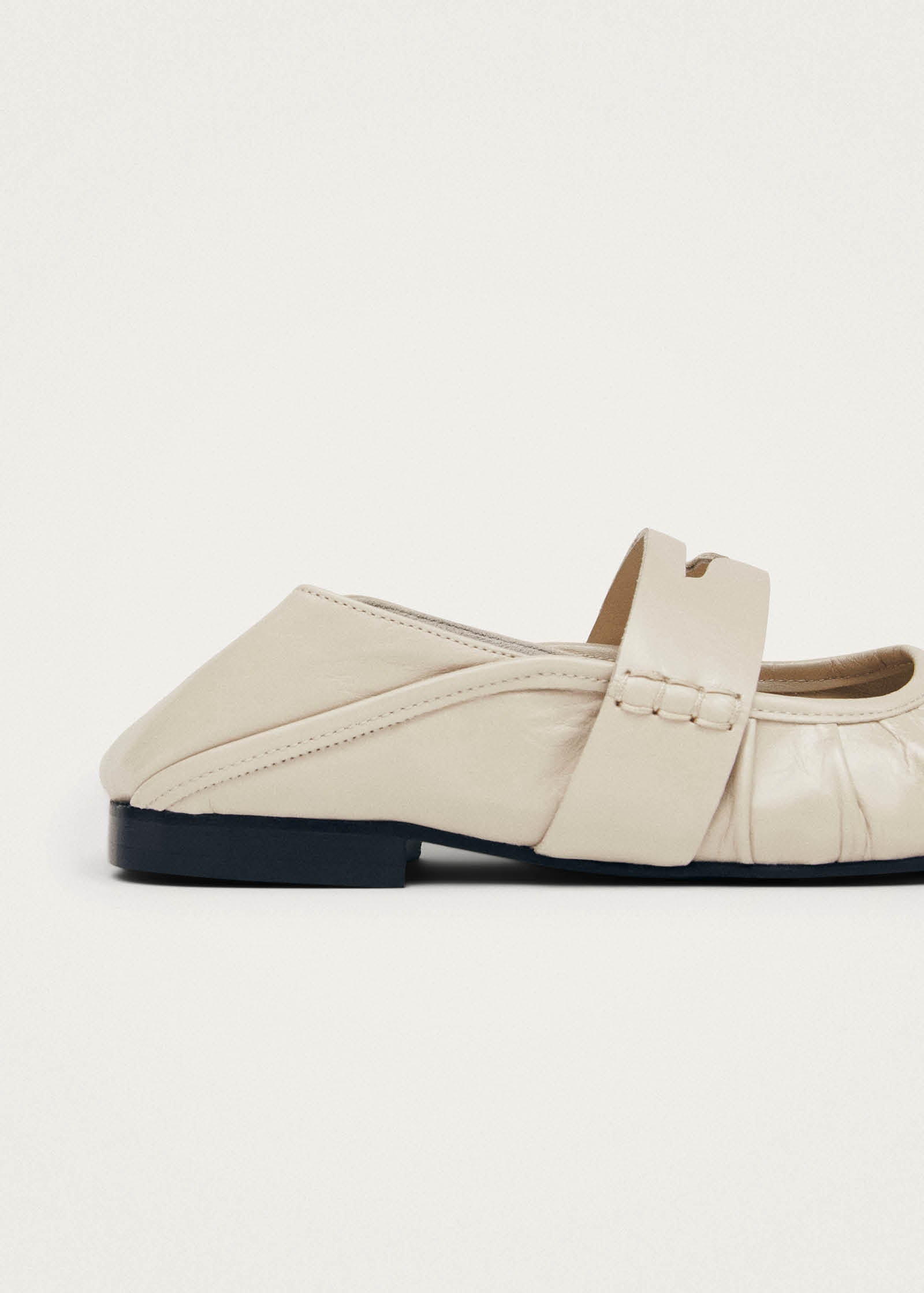 Bargo Cream Leather Ballet Flats - Image 7