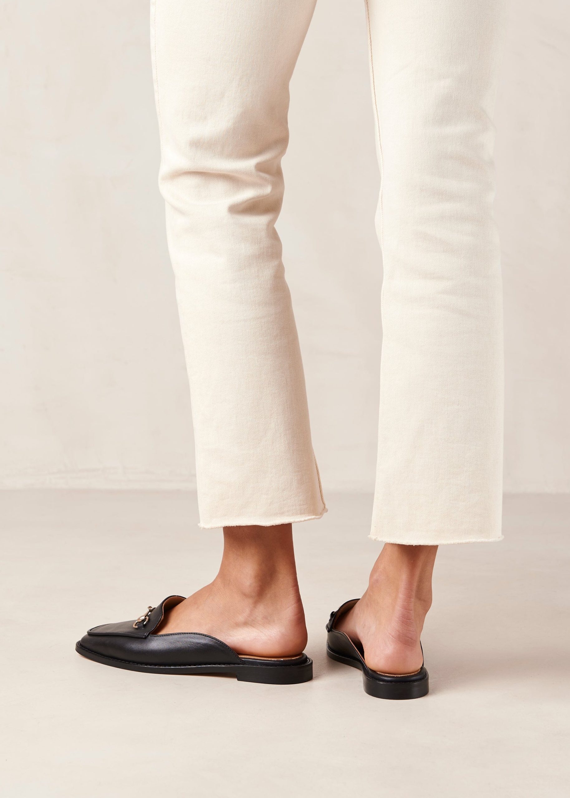 Kais Black Leather Mules - Image 5
